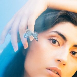 Meet your Posher, Monica